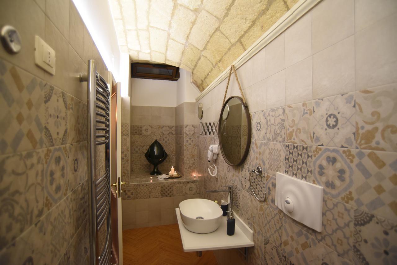 Cadelli Luxury Suite & Apartments Lecce Dış mekan fotoğraf